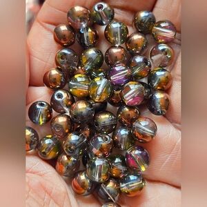 115 Iridescent Glass Beads